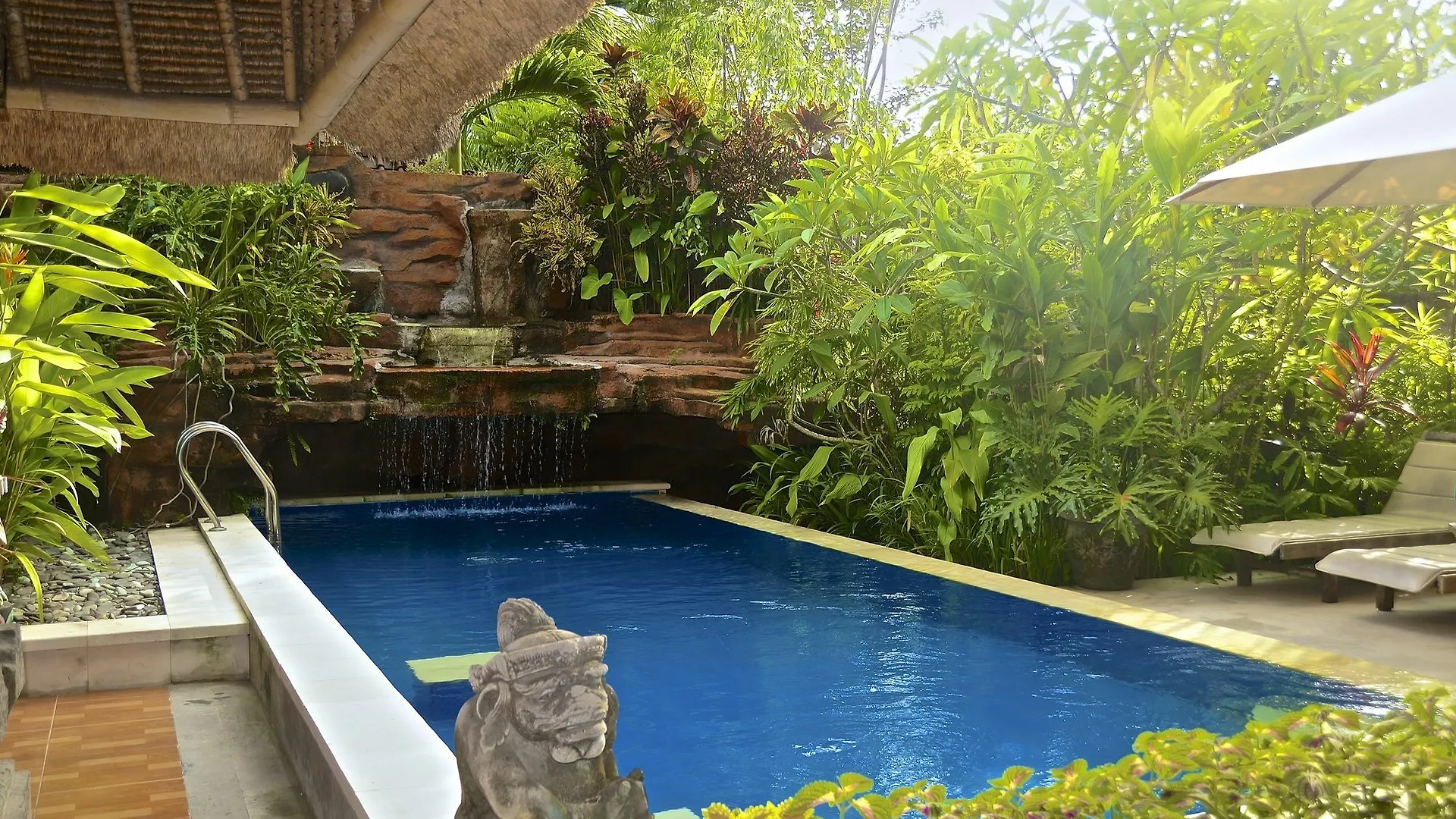 Aahh Bali Bed And Breakfast Jimbaran  Bed & Breakfast Jimbaran (Bali)